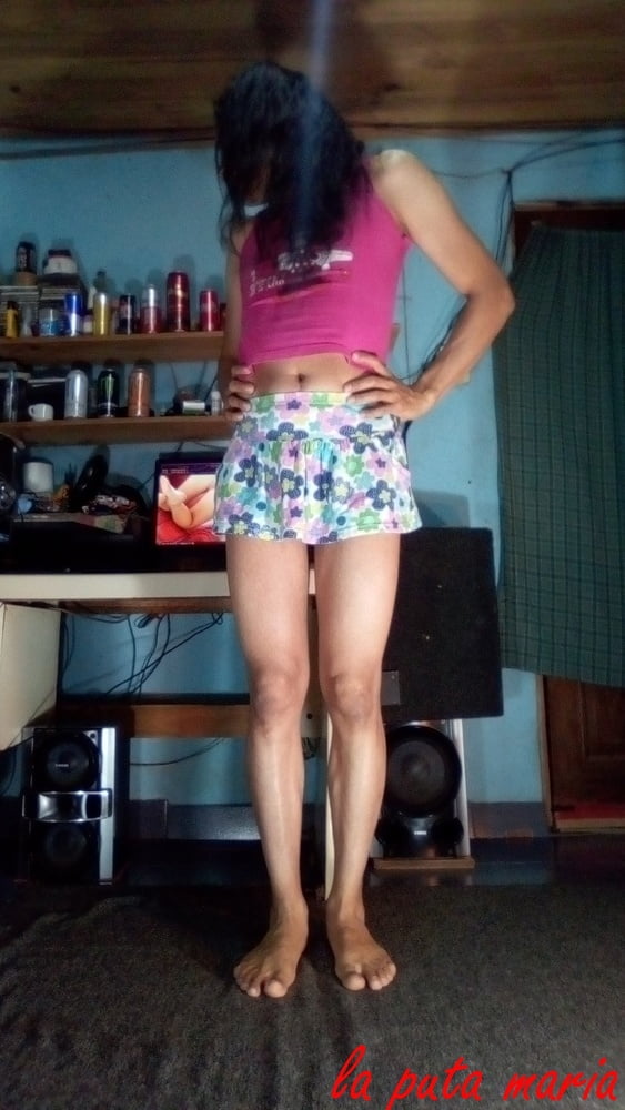 The fucking Maria. with flowered miniskirt.- 28 Pics