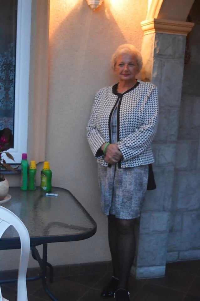 Porn Pics Beth - Sexy Granny