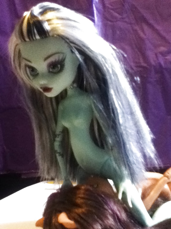 Doll Porn Monster High Lesbian 25
