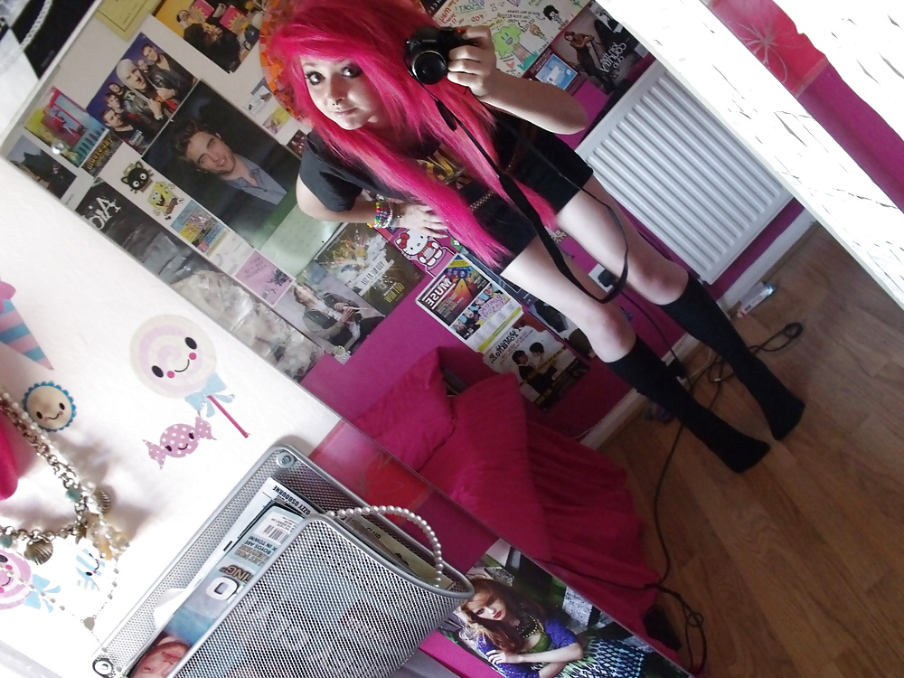 Porn Pics Cute Emo Punk Alt Babes Part 2