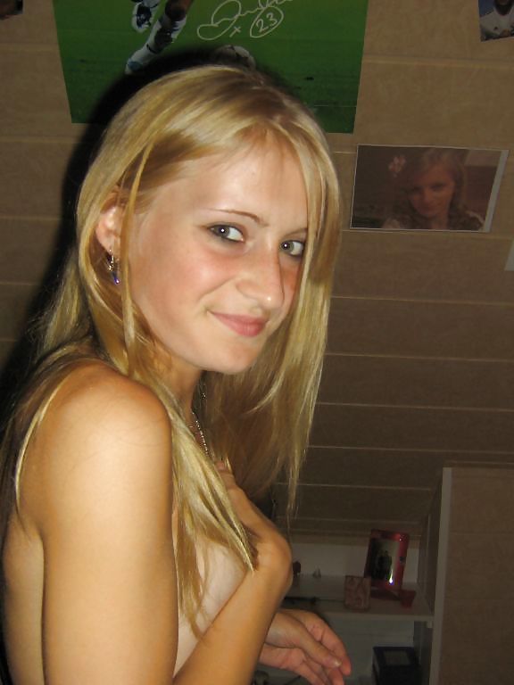 Porn Pics Sexy blonde german girl