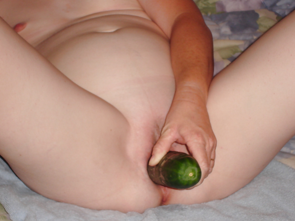 Wife With A Cucumber And Bedpost 15 Bilder 6464
