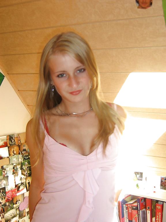 Porn Pics Young cute and blonde