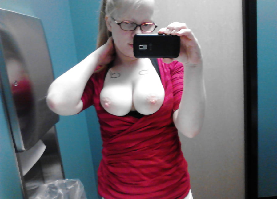 Porn Pics Selfie Amateurs! - vol 223!