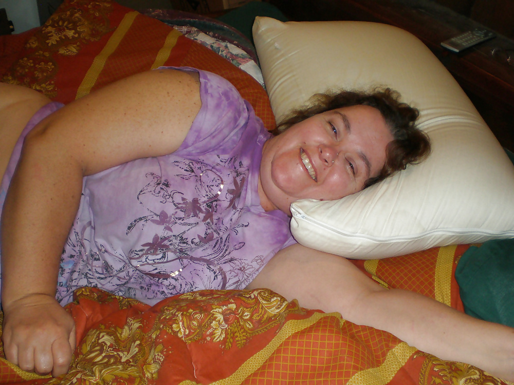 Porn Pics Emailed Pics To Post. Please Comment For Her