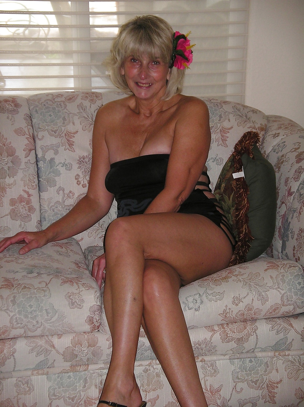 Porn Pics Horny Granny Loves To Pose