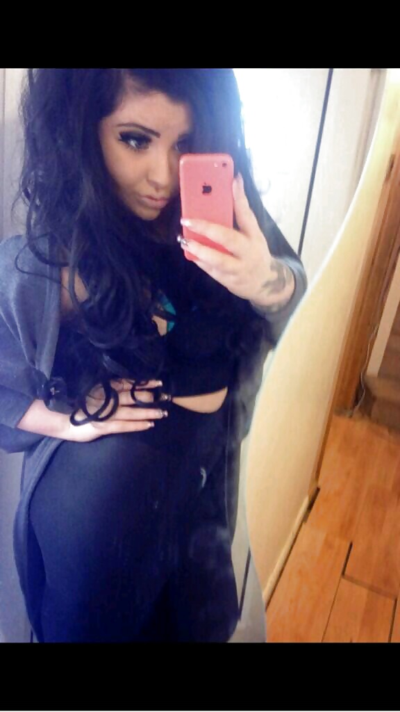 Porn Pics Slutty British Teens Part 2