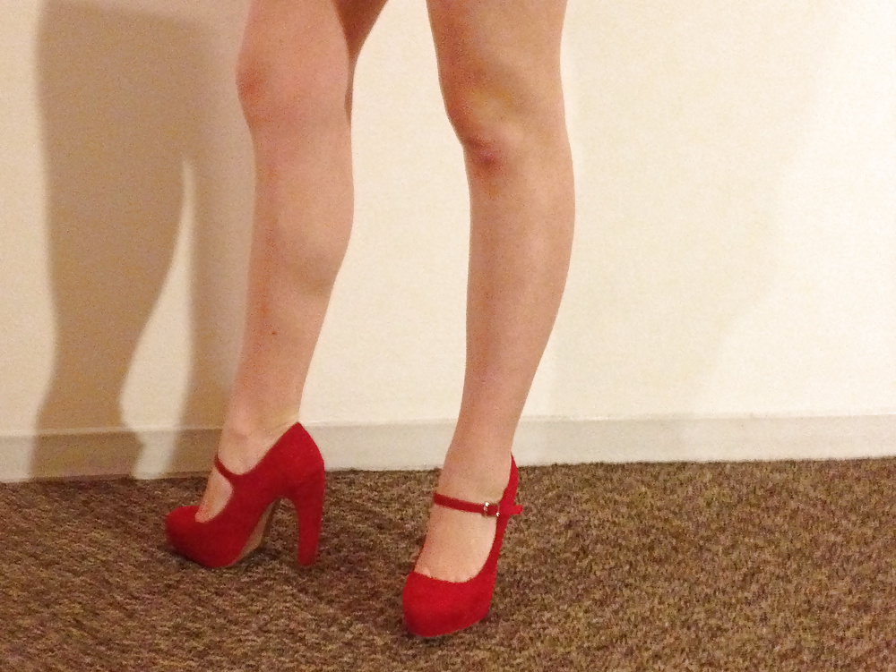 Porn Pics Red heels