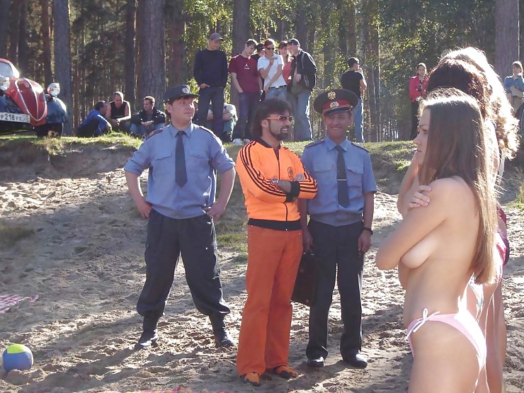 Porn Pics Behind the scenes-naked teens. LegendaryX