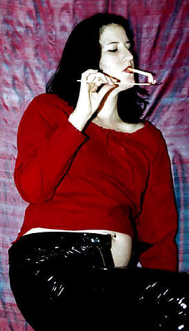 Porn Pics Pregnant  Smoking 3