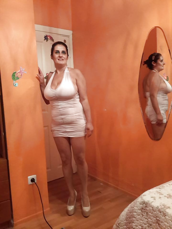 Porn Pics Turkish big tits milf bilgen tits legs body meme vucut
