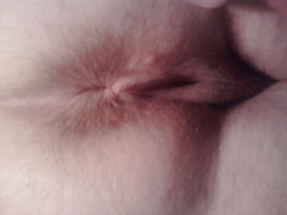 Porn Pics amateur mature(inviting holes)