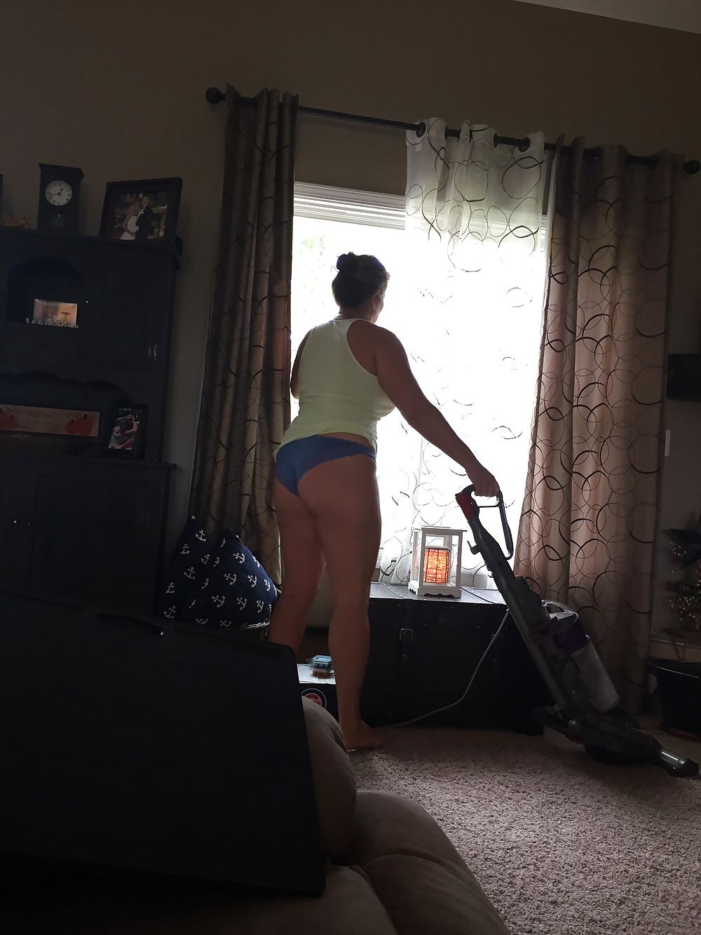 Porn Pics Wife cleaning