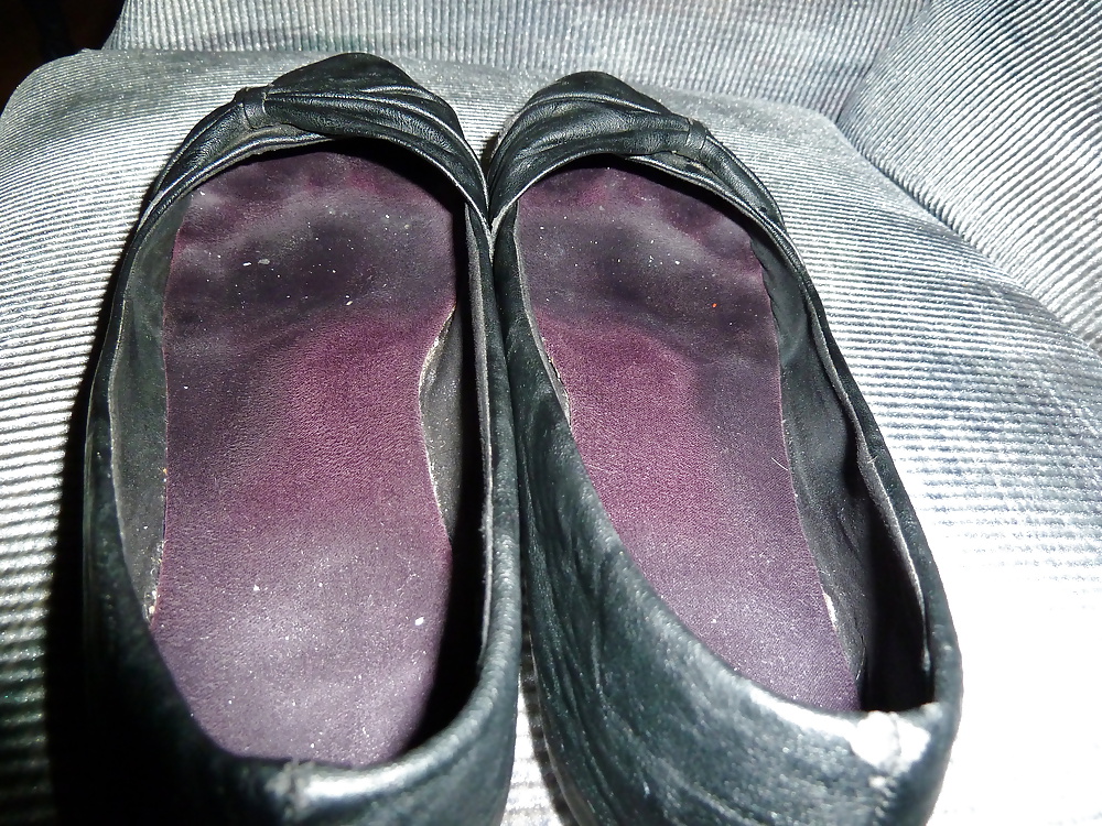 Porn Pics stinky ballerina flat