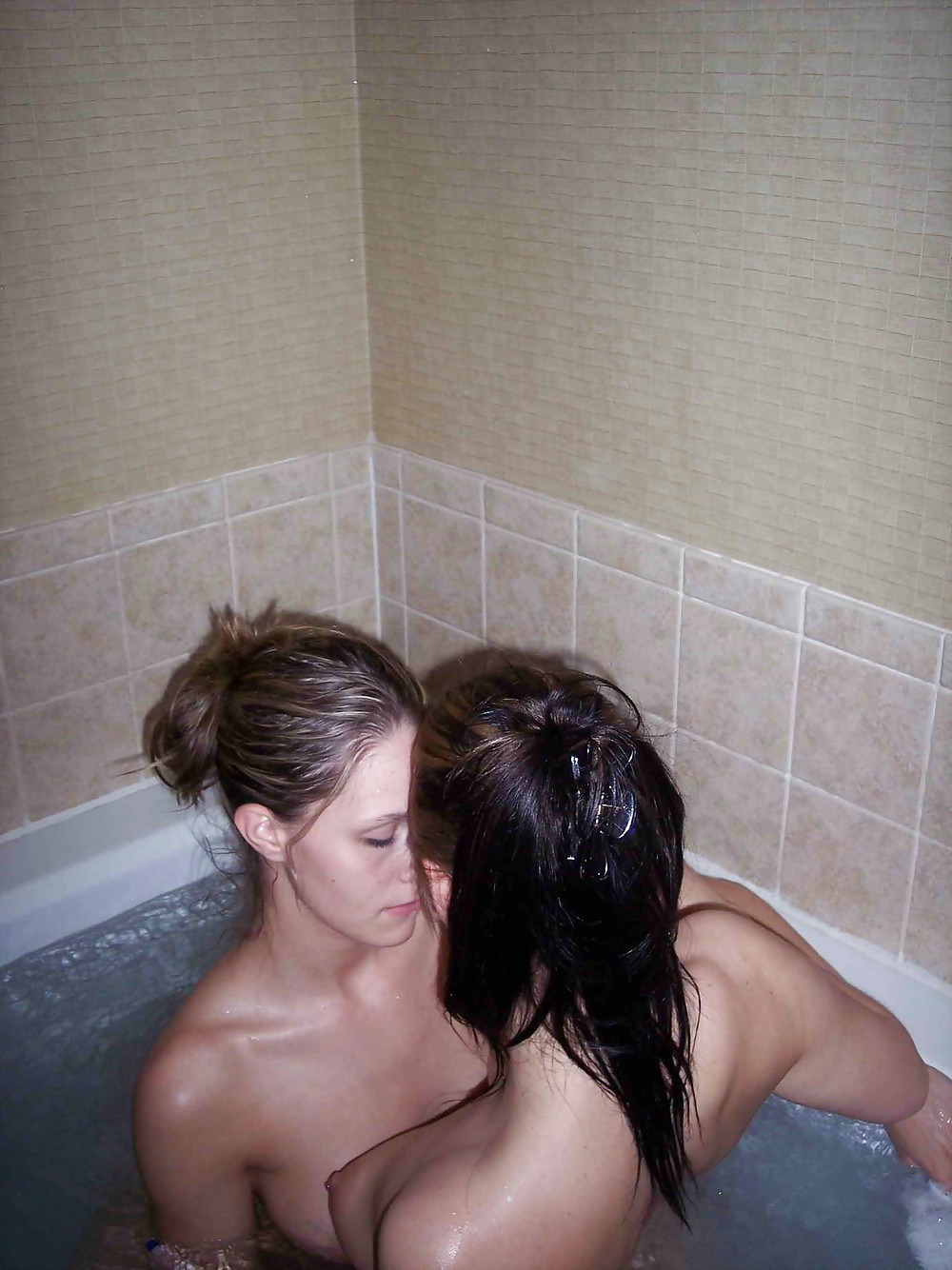 Porn Pics Lesbians -  Hot Couple 1