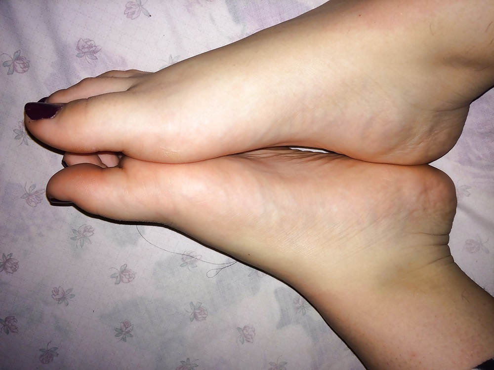 Porn Pics Rena's sexy (size 38) feet