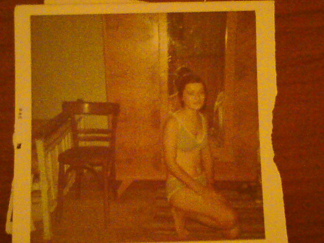 Porn Pics my mom abou 30years ago greek milf