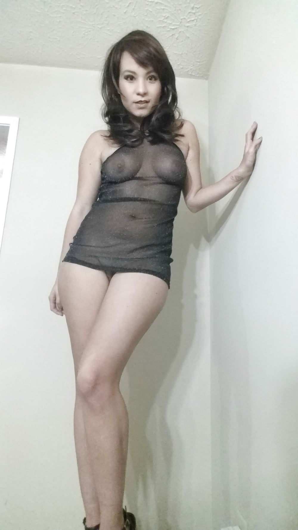 Porn Pics Arab milf posing