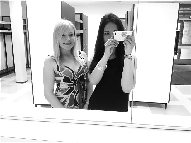 Porn Pics Me! For everyone to wank off to