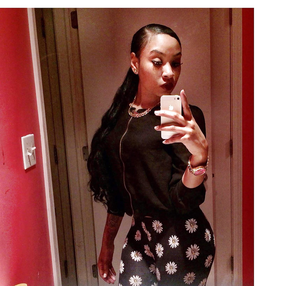 Porn Pics Face book slut