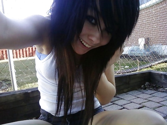 Porn Pics EMO Queen Bailey (NonNude)