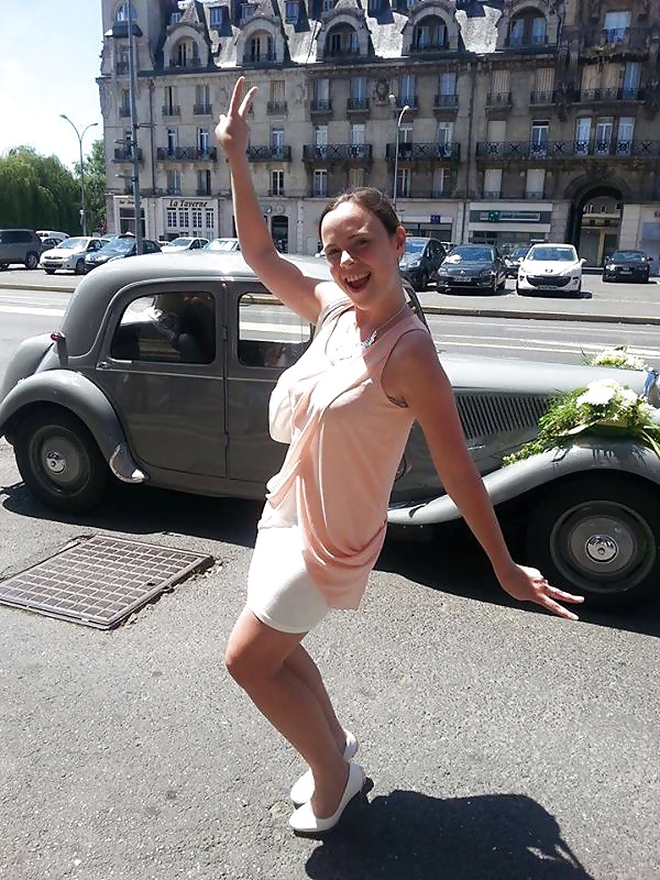 Porn Pics Elle merite quoi cette sainte-nitouche salope ??