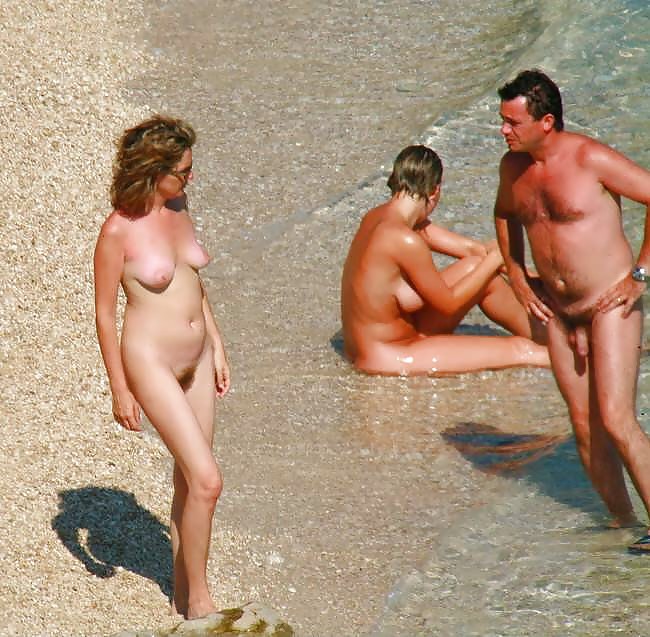 Porn Pics Naked beach 99.