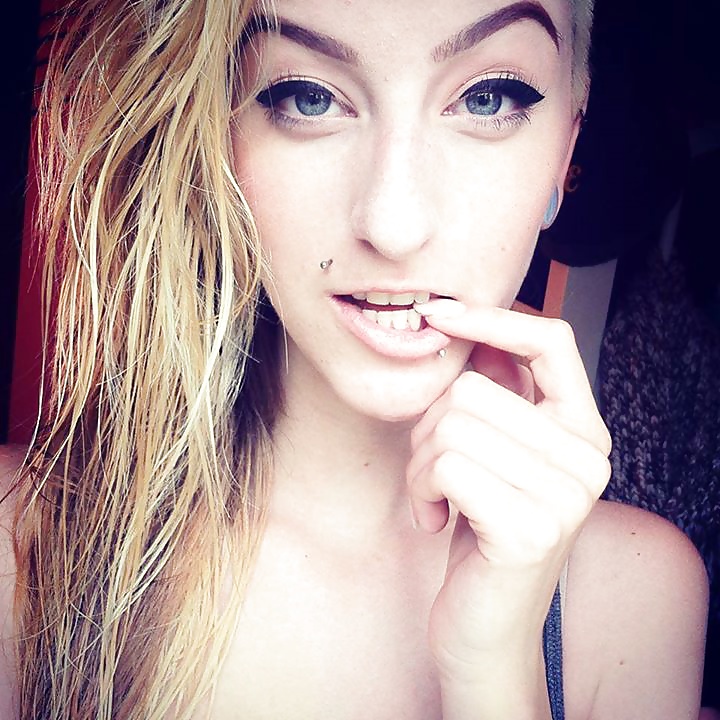 Porn Pics DEMI (NO NUDE) INTRODUCTION!