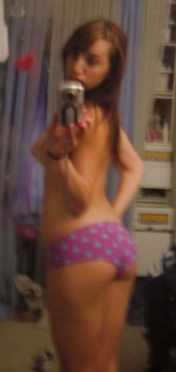 Porn Pics Slutty Teen Selfies 11