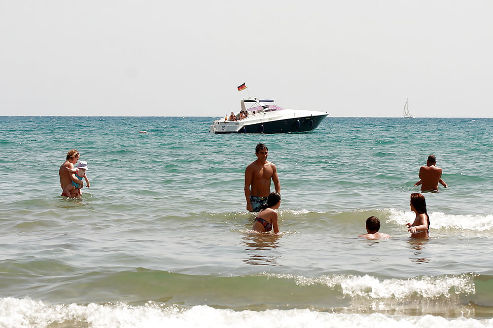 Porn Pics amateur breasts cunts nude bikini teens 2