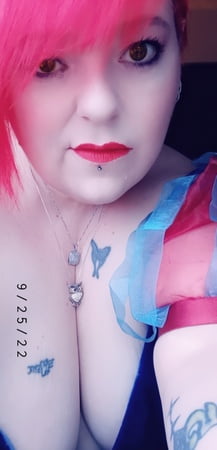 raven plays dress up         