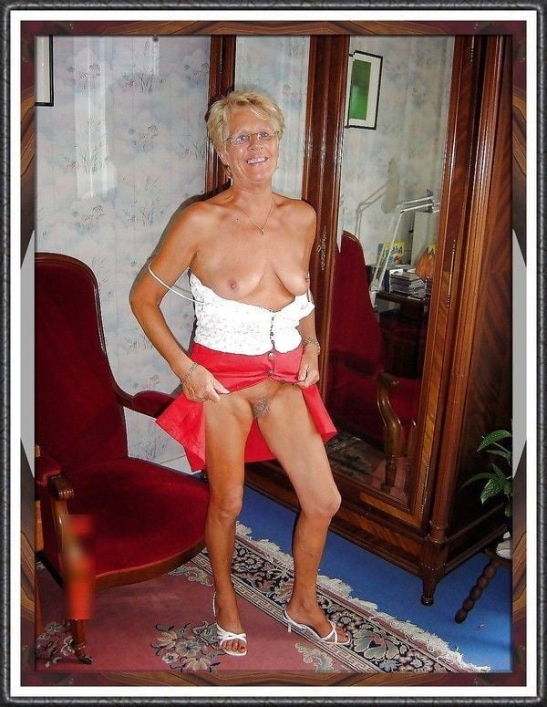 Porn Pics sexy hot grannies  !!