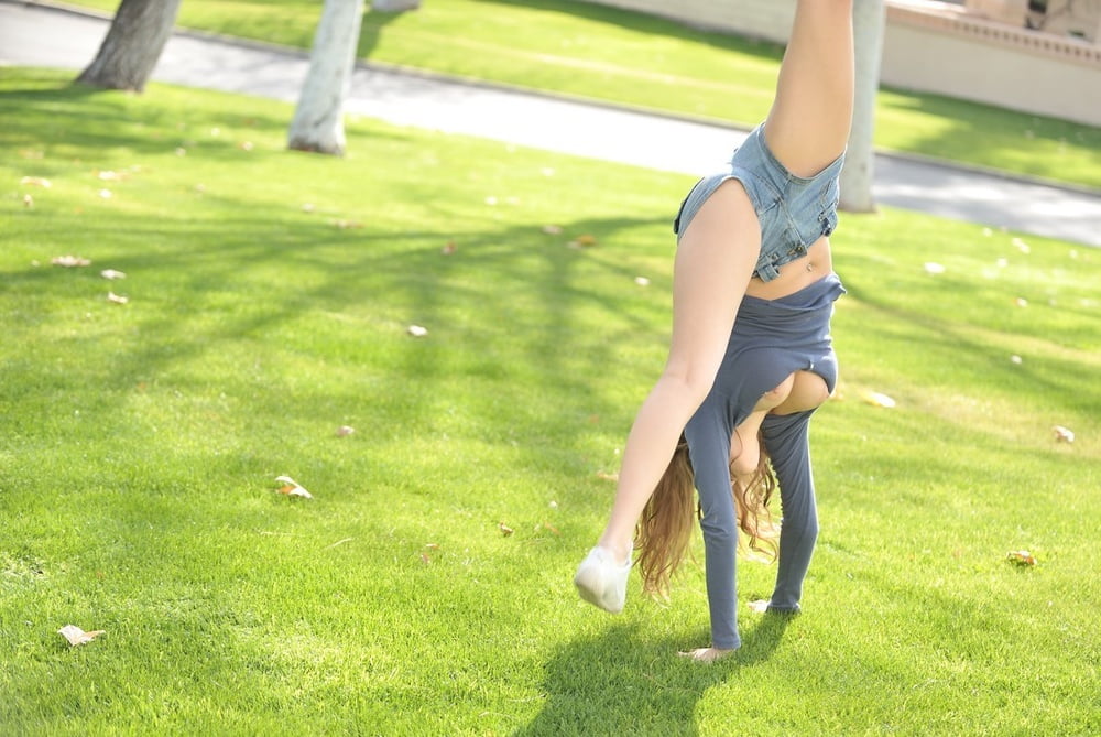 Webcam bending shaved outdoor