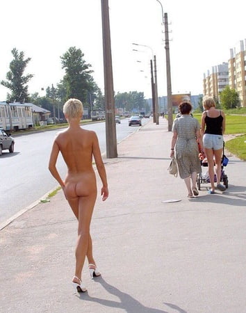 nude in public           