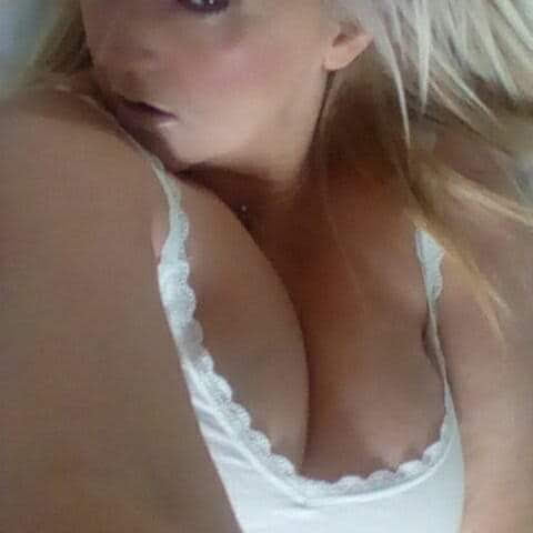 Babes galore photo #384673746