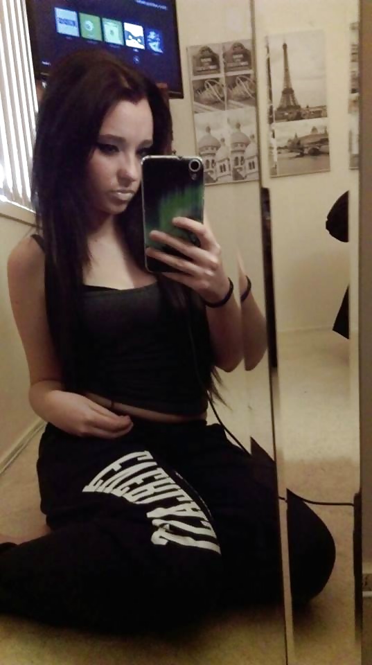 Porn Pics mel barely legal