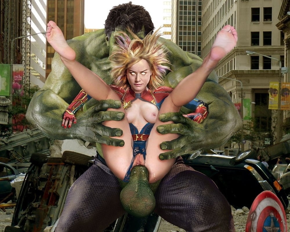 Thor fickt Hulks Schwester! Coplay-Pärchen tobt sich aus