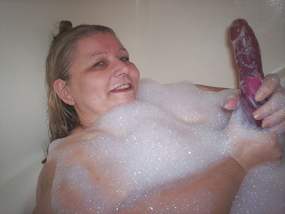 Porn Pics bubble bath