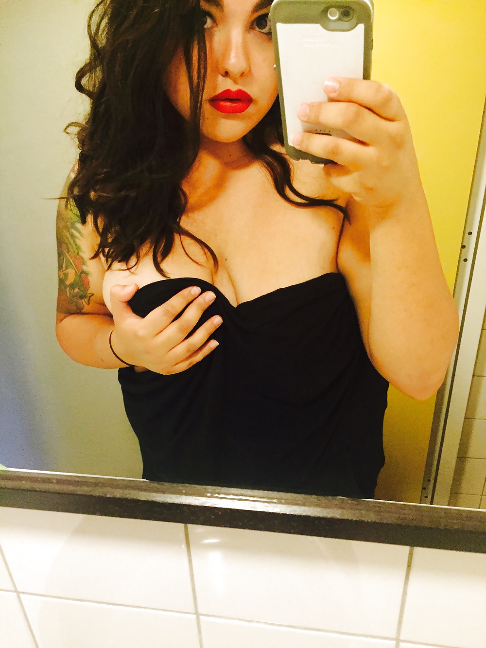 Porn Pics Chubby Tattooed Goddess 01