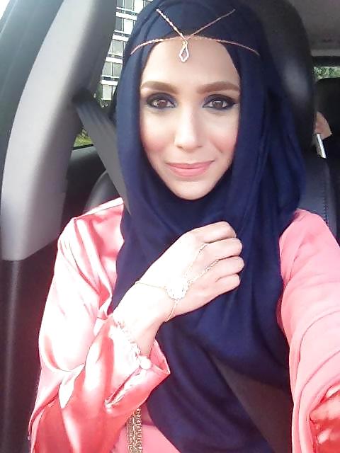 Porn Pics Cute sexy hijabi girl - Cum tributes