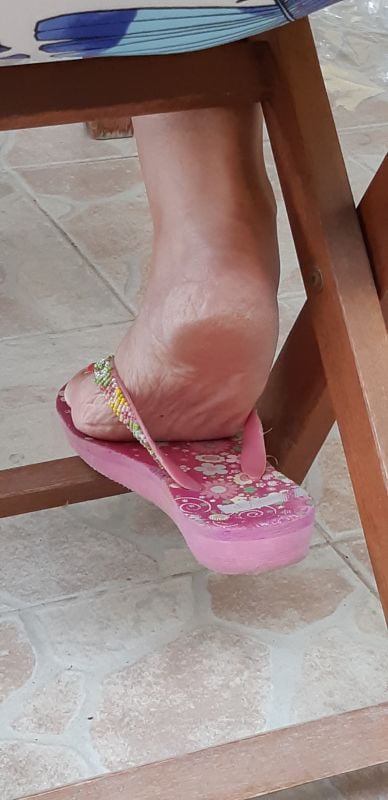 Porn Pics Piedi di zie, nonne, mamme.