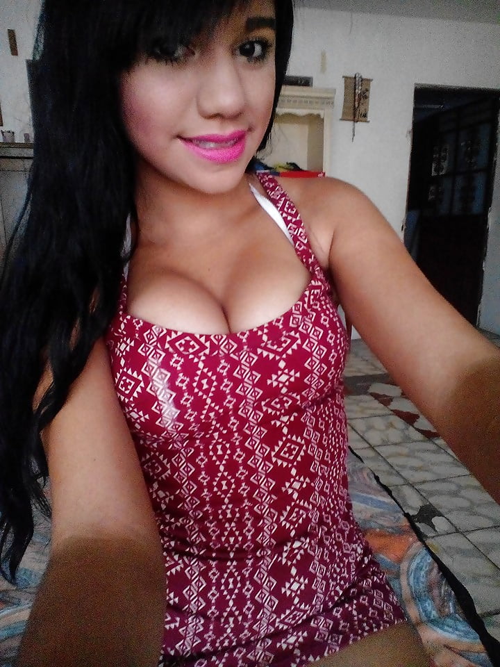 Porn Pics LITTLE MEXICAN SLUT GREAT ASS