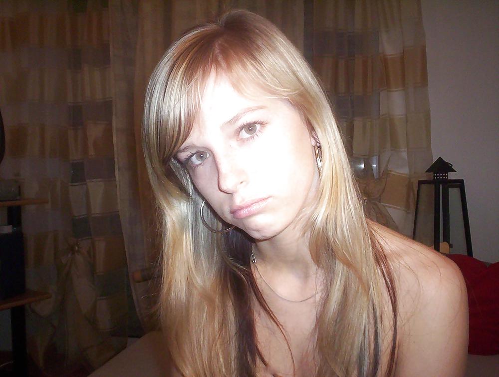 Porn Pics 18 yo Nina from Erfurt