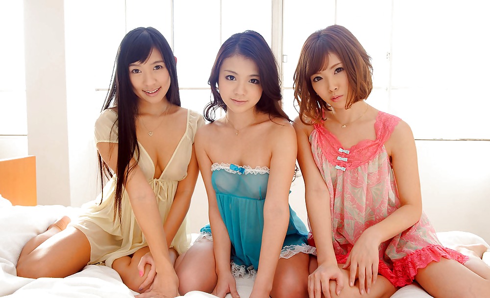 Naked Girl Groups 47 Kana Tsuruta Nana Ogura Rina Kato