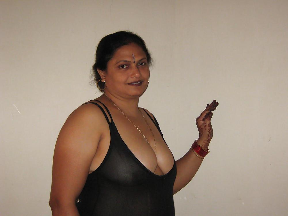 Porn Pics HOT INDIAN MATURE