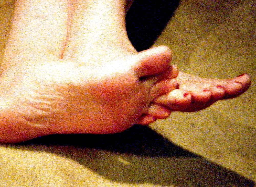 Porn Pics Candid Pics of my Wife's Toes -- No Trannies for a Change!