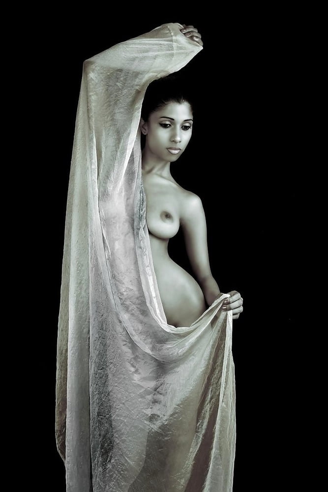Indian model nude photoshoot.