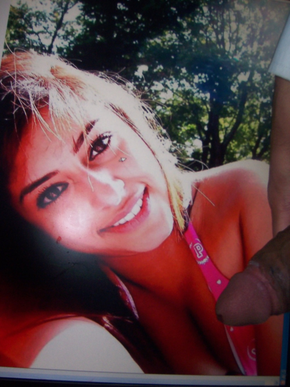 Porn Pics tribute for that slut beenish