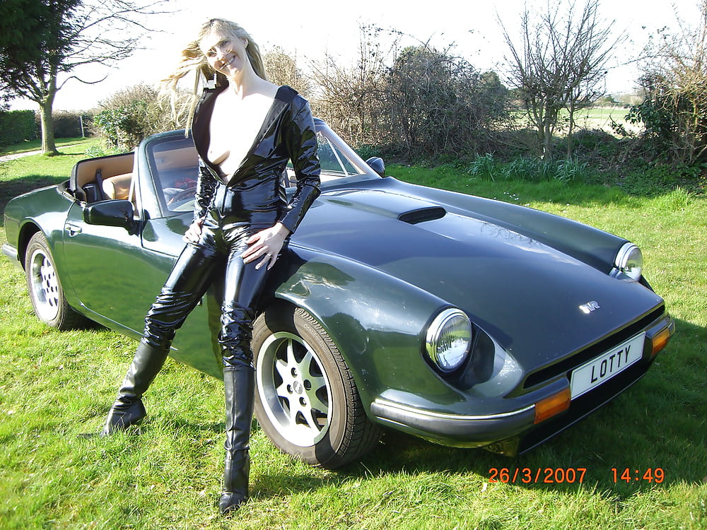 Porn Pics Amature winter warmer!!