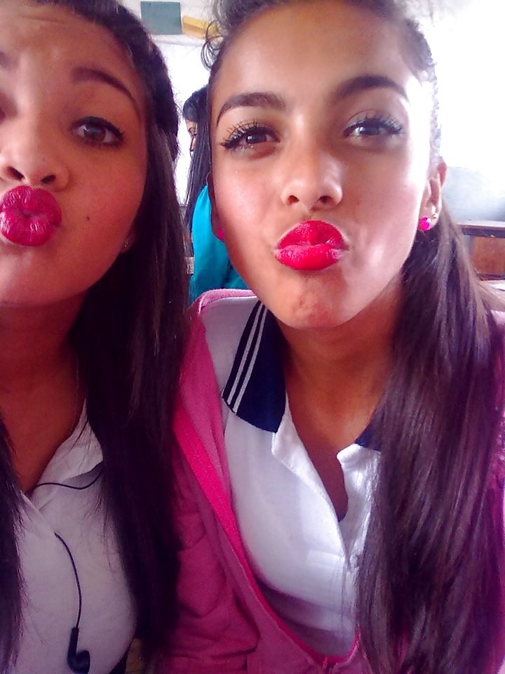 Porn Pics Young latina slut